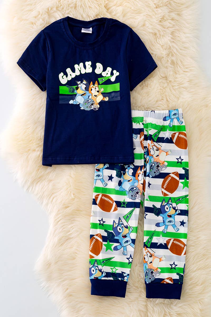 GAME DAY NAVY TEE AND CHARACTER PRINTED PANTS. PJB40021 JEAN